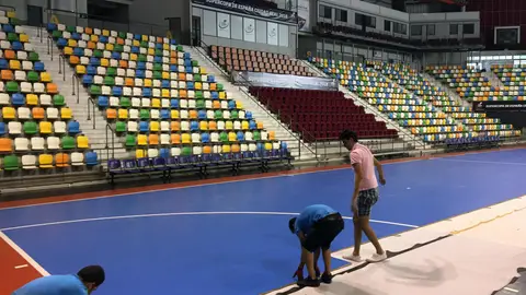 Pista azul que se ha instalado en el Quijote Arena con motivo de la Supercopa Pista azul que se ha instalado en el Quijote Arena con motivo de la Supercopa