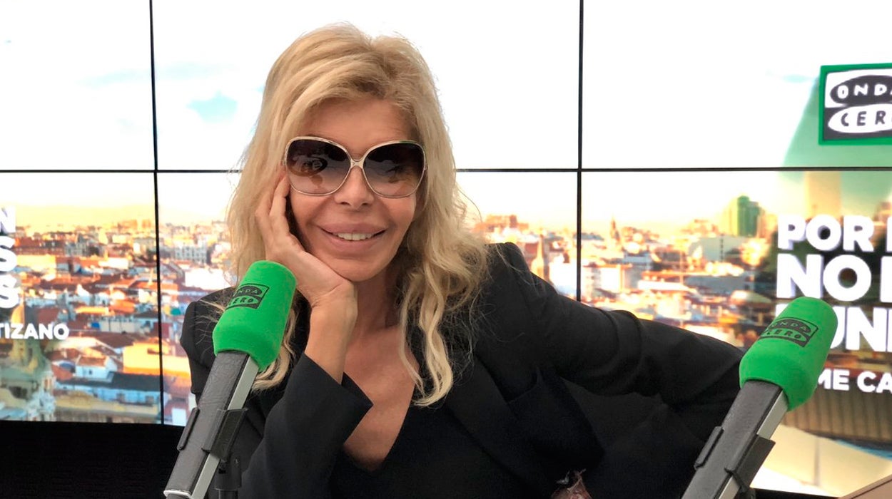 Bibiana Fernández: "Una vez dormí con un vestido de fiesta porque no me pude quitar la cremallera" Bibiana Fernández: "Una vez dormí con un vestido de fiesta porque no me pude quitar la cremallera"