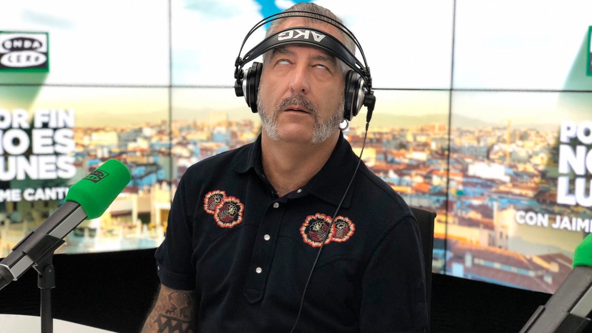 Fernando Eiras perpetra uno de sus peores chistes: "¿Cómo se dice comisionista en chino? Chan Chu Yo" Fernando Eiras perpetra uno de sus peores chistes: "¿Cómo se dice comisionista en chino? Chan Chu Yo"
