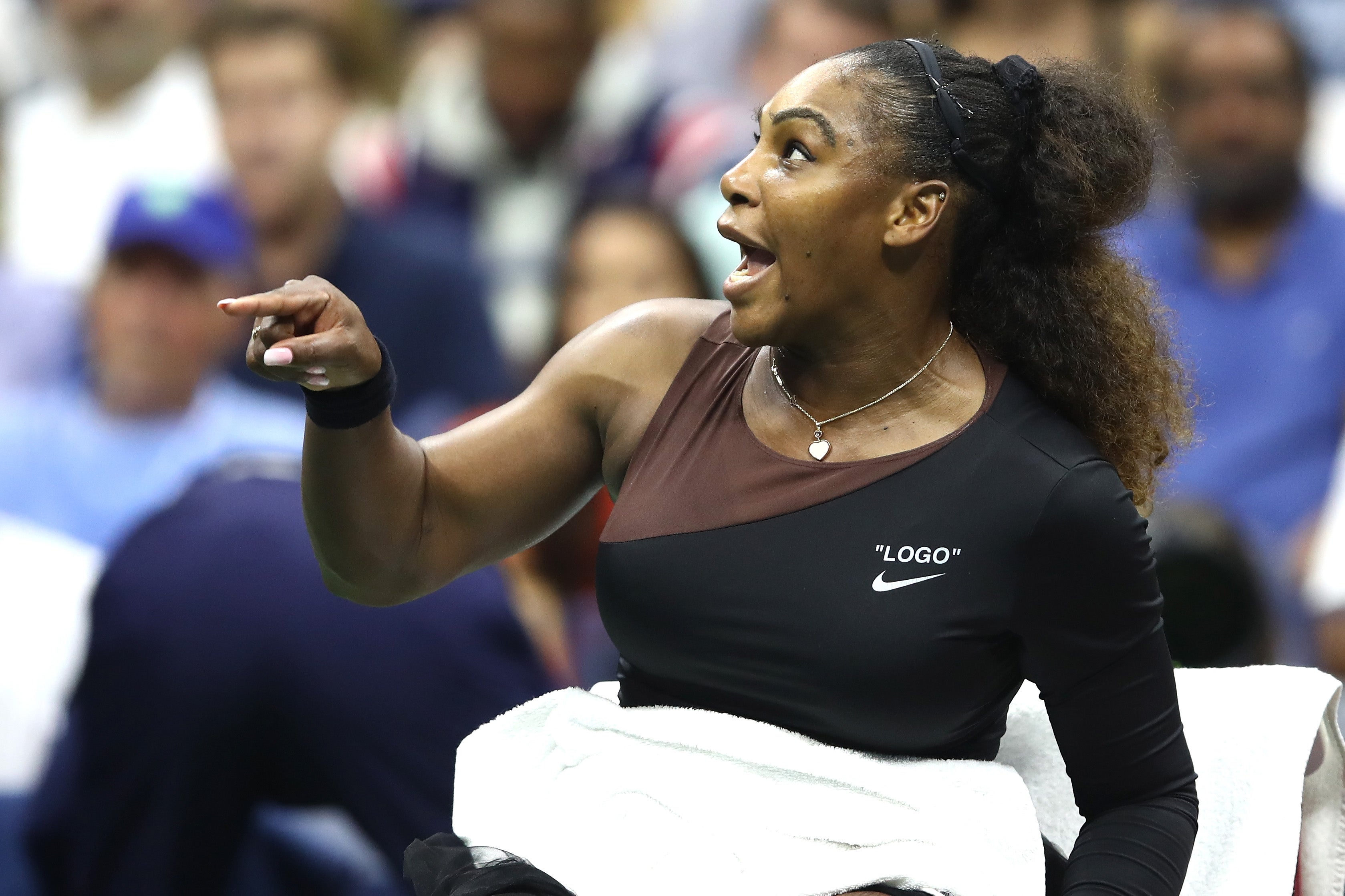 Serena Williams, multada con 17.000 dólares tras su comportamiento en la final del US Open Serena Williams, multada con 17.000 dólares tras su comportamiento en la final del US Open