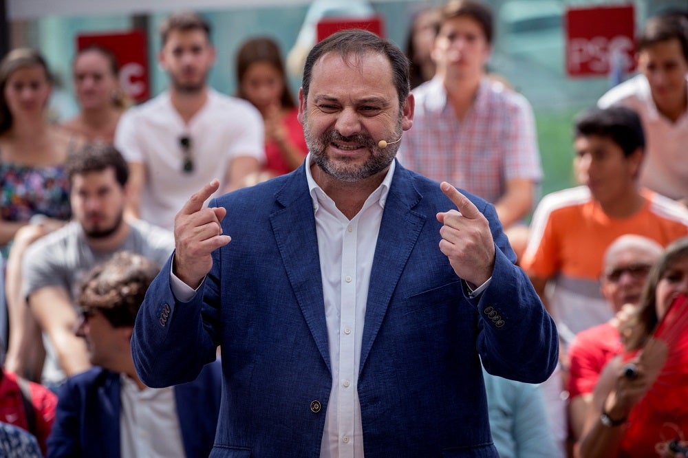 Ábalos exige a Rivera que pida "perdón" por cuestionar la tesis de Sánchez Ábalos exige a Rivera que pida "perdón" por cuestionar la tesis de Sánchez