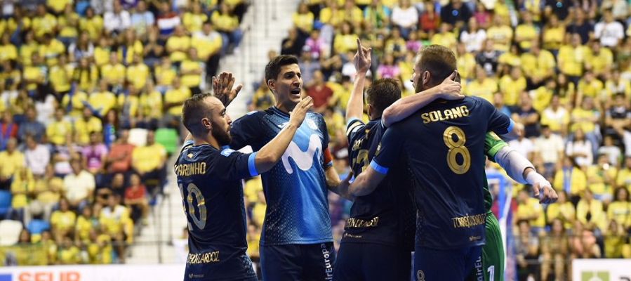 Los jugadores del Movistar Inter celebran la victoria Los jugadores del Movistar Inter celebran la victoria