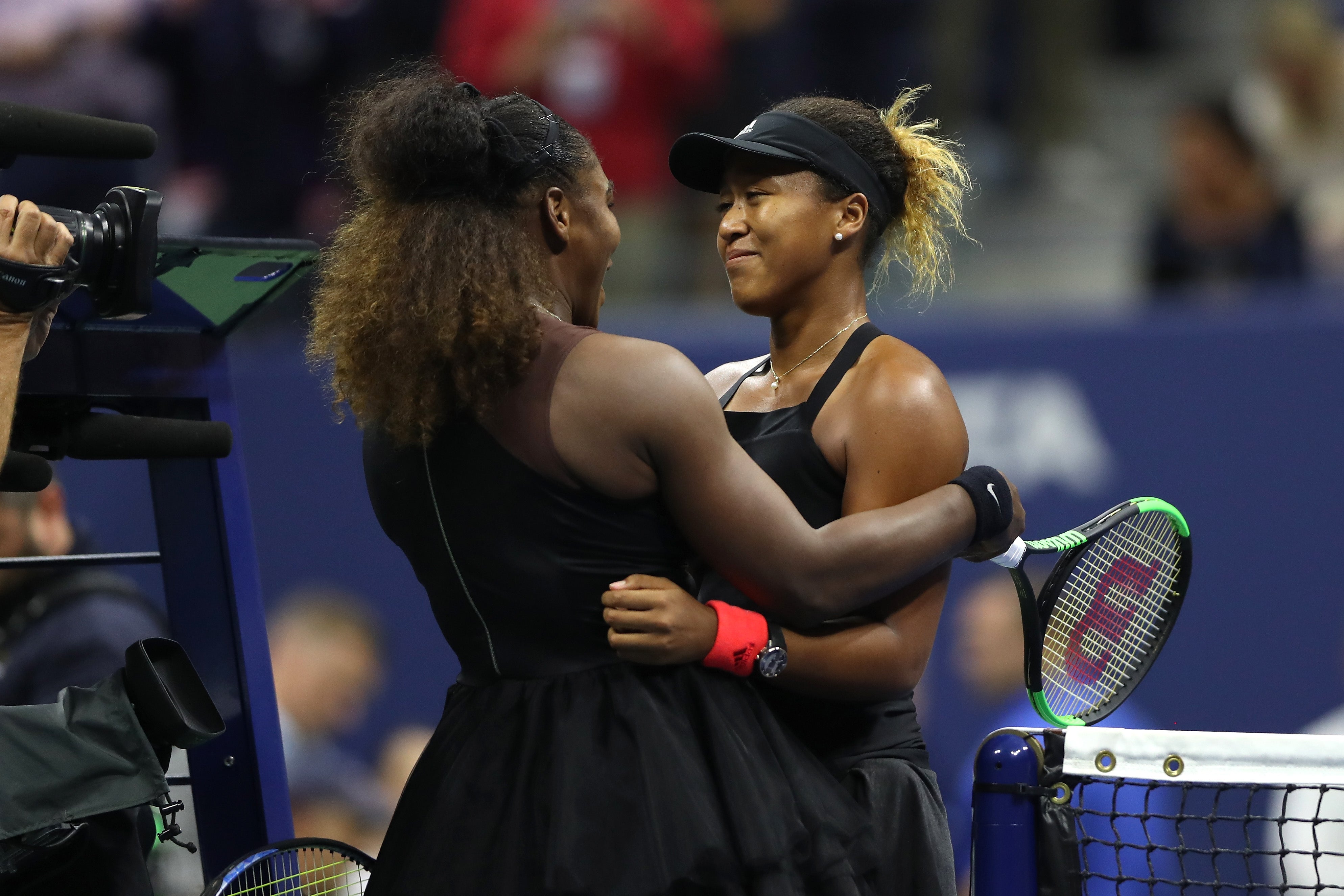 Naomi Osaka conquista el US Open tras ganar una polémica final ante Serena Williams Naomi Osaka conquista el US Open tras ganar una polémica final ante Serena Williams