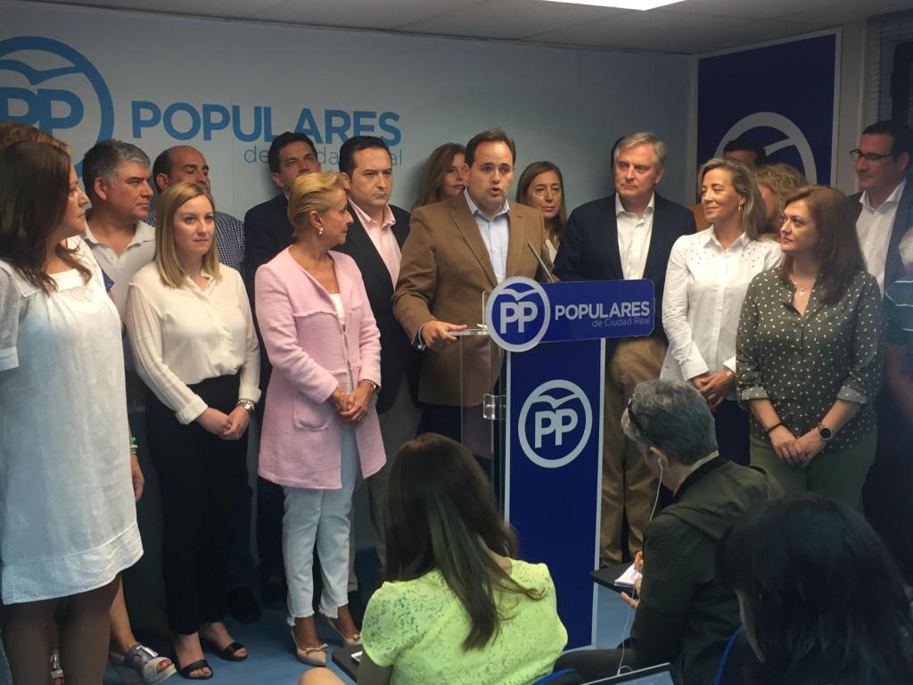 Francisco Núñez será el sucesor de Cospedal al frente del PP de Castilla- La Mancha Francisco Núñez será el sucesor de Cospedal al frente del PP de Castilla- La Mancha