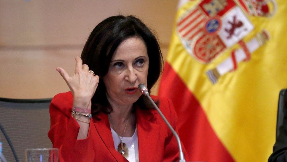 Margarita Robles, sobre el 'pájara' de Sánchez: "¿Por qué me voy a sentir dolida?" Margarita Robles, sobre el 'pájara' de Sánchez: "¿Por qué me voy a sentir dolida?"