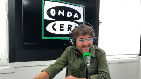 Jordi &Eacute;vole en el estudio de Onda Cero Barcelona