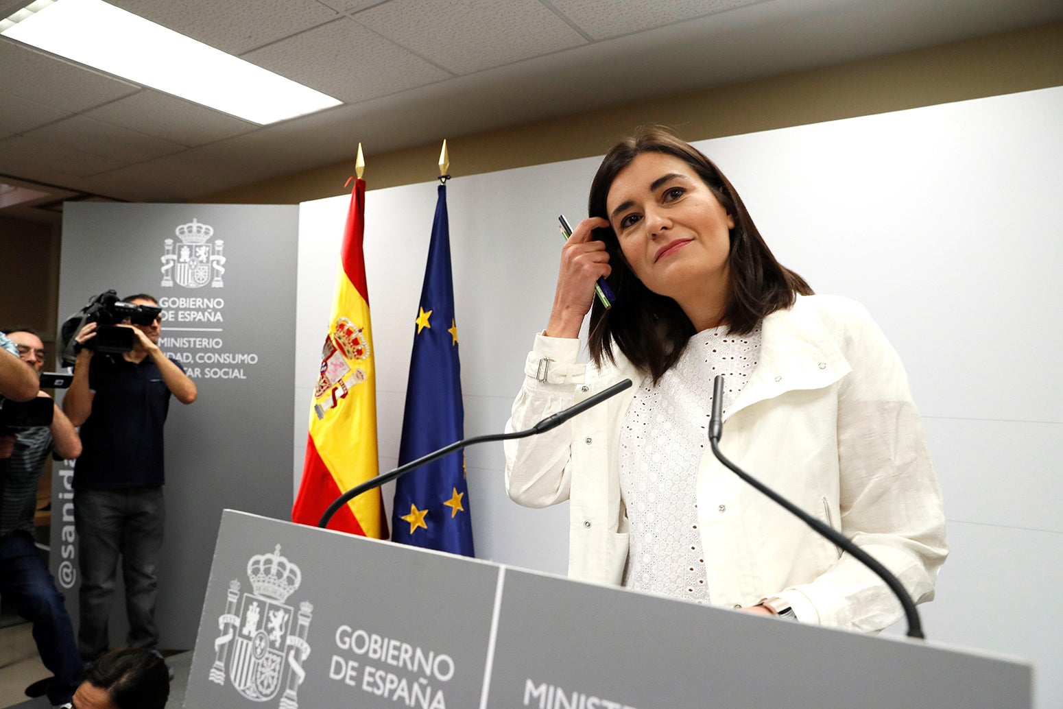 Carmen Montón dimite por las irregularidades en su máster en la URJC Carmen Montón dimite por las irregularidades en su máster en la URJC