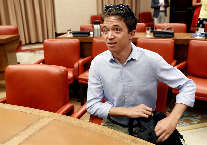 Errejón ve "lo más normal del mundo" que Carmena pida un equipo de confianza Errejón ve "lo más normal del mundo" que Carmena pida un equipo de confianza