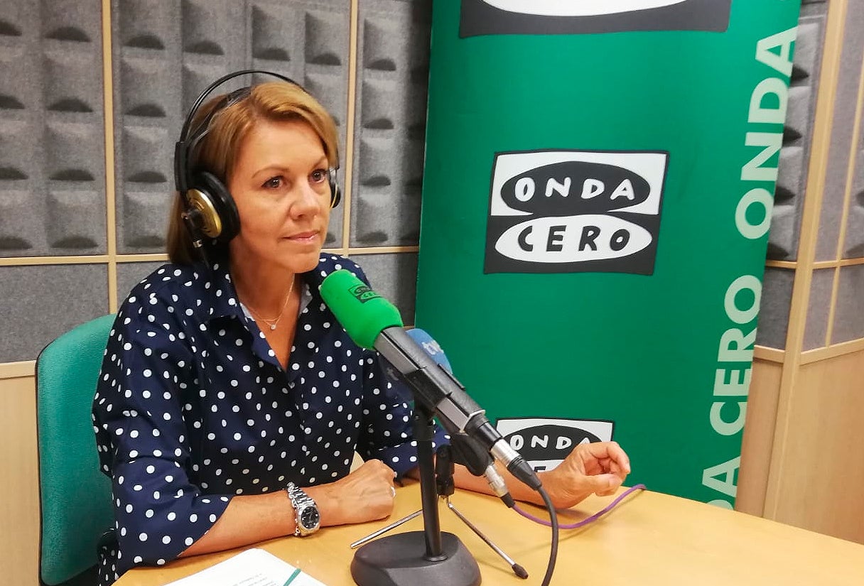María Dolores de Cospedal: "Carmen Montón tiene que dar explicaciones" María Dolores de Cospedal: "Carmen Montón tiene que dar explicaciones"
