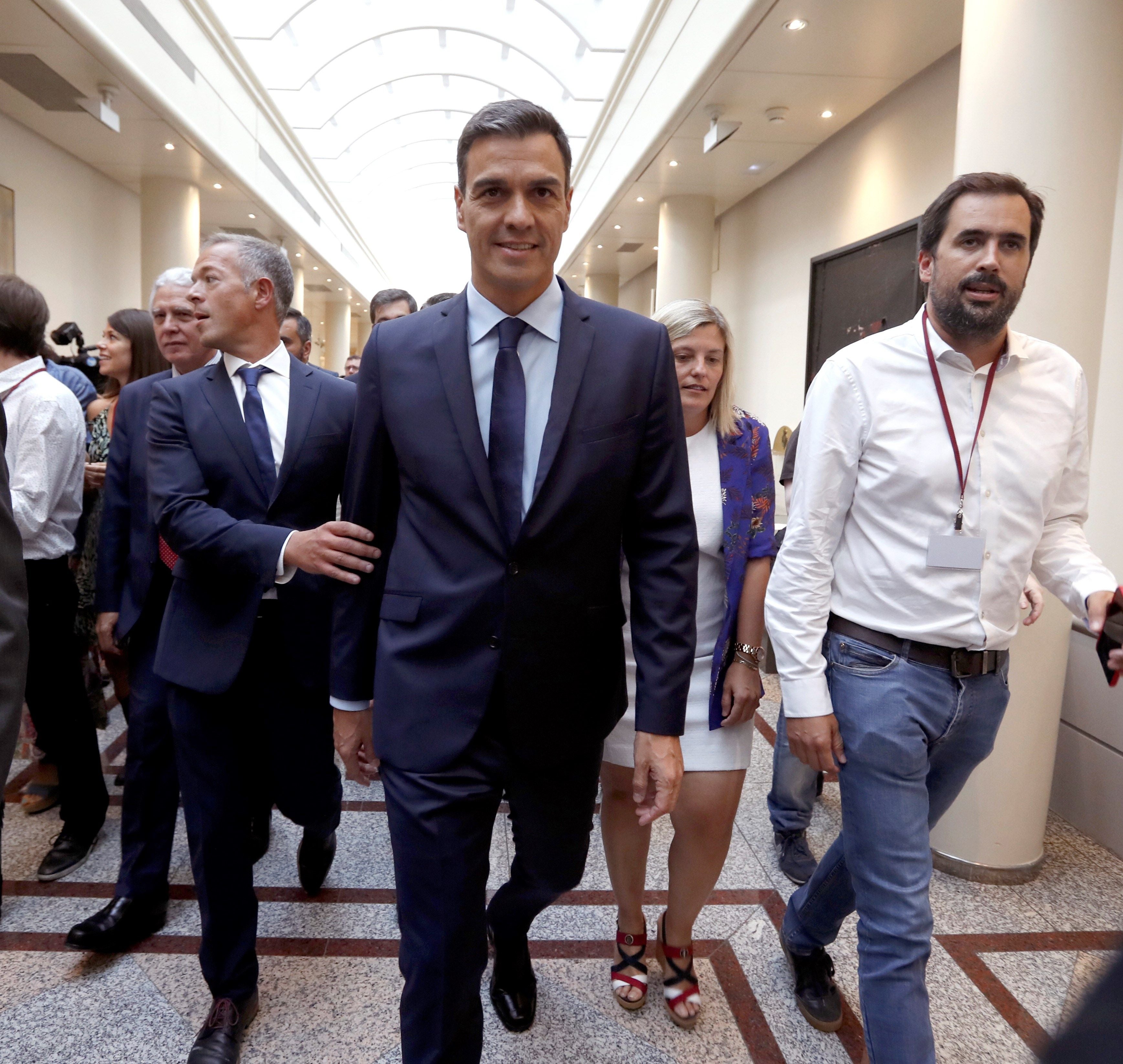 La tesis de Pedro Sánchez puede consultarse en la universidad pero sin hacer copias La tesis de Pedro Sánchez puede consultarse en la universidad pero sin hacer copias