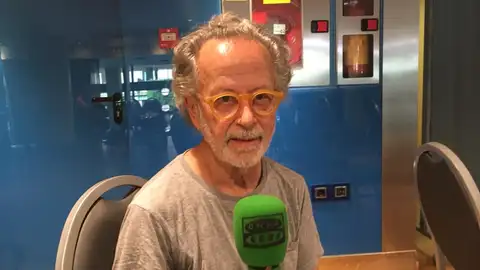 Fernando Colomo en Cádiz Hoy hablamos con Fernando Colomo sobre su nueva película rodada en Cádiz.