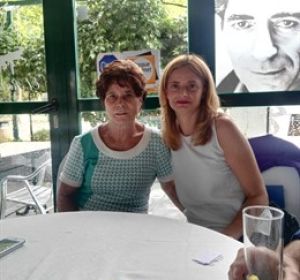 Ana Belén Pintado junto a su madre biológica Ana Belén Pintado junto a su madre biológica