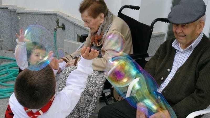 Celebramos el Día de los Abuelos con un pequeño homenaje Celebramos el Día de los Abuelos con un pequeño homenaje
