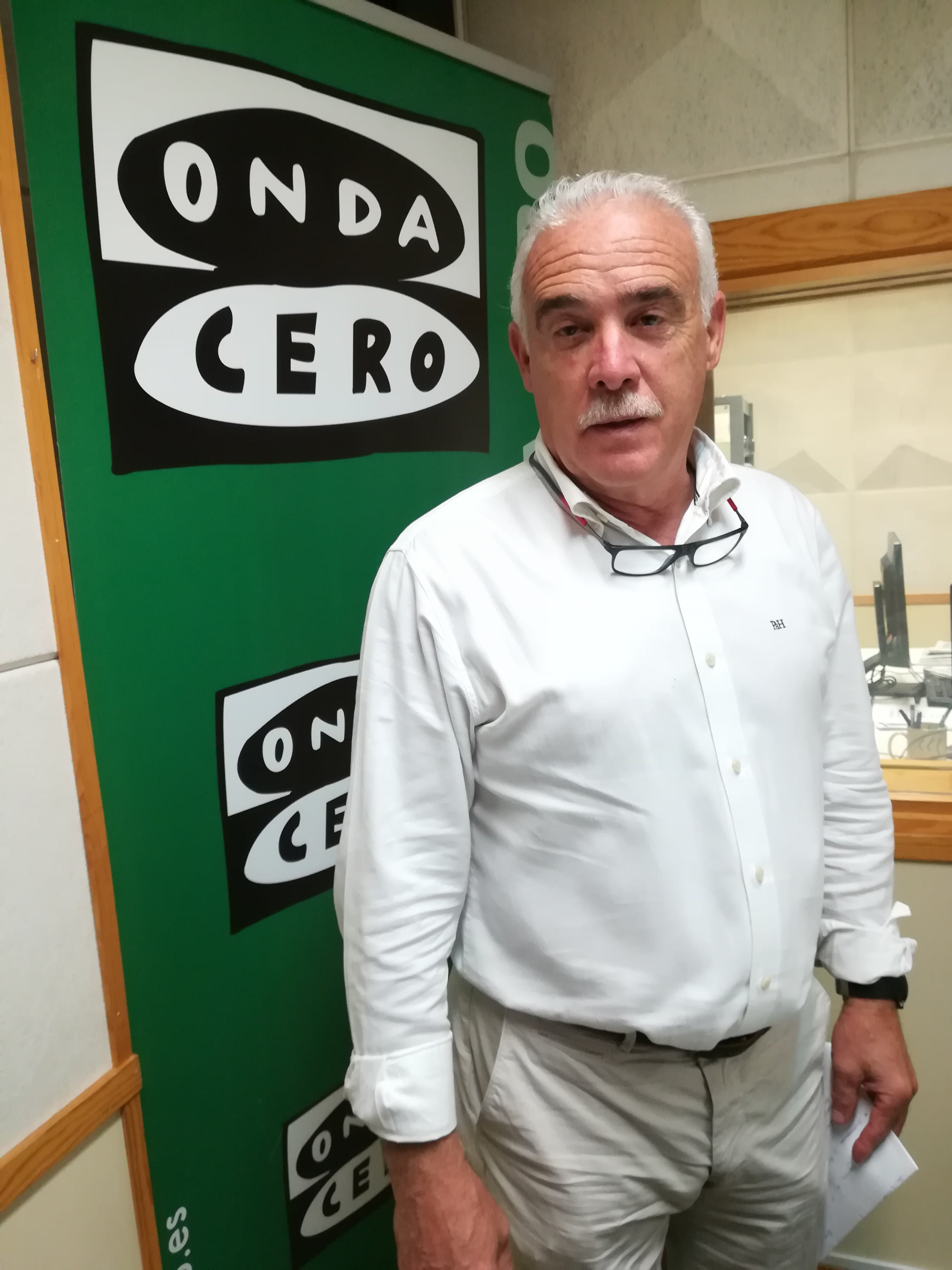 El Colegio de Médicos pide que no falte material a los sanitarios El Colegio de Médicos pide que no falte material a los sanitarios