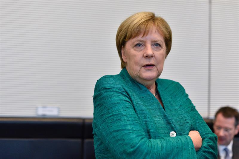 Merkel ordena el fin de la venta de armas a Arabia Saudí mientras dure la investigación sobre el asesinato de Khashoggi Merkel ordena el fin de la venta de armas a Arabia Saudí mientras dure la investigación sobre el asesinato de Khashoggi