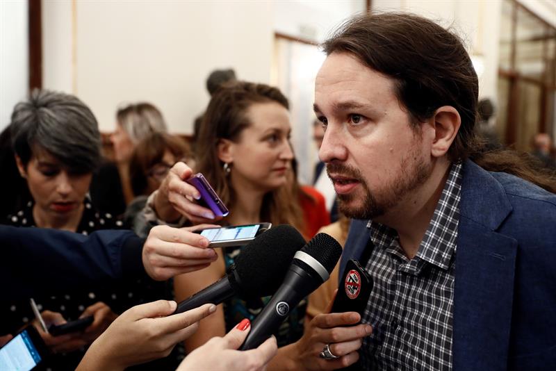 Pablo Iglesias: "La pelota está en el tejado de Pablo Casado" Pablo Iglesias: "La pelota está en el tejado de Pablo Casado"