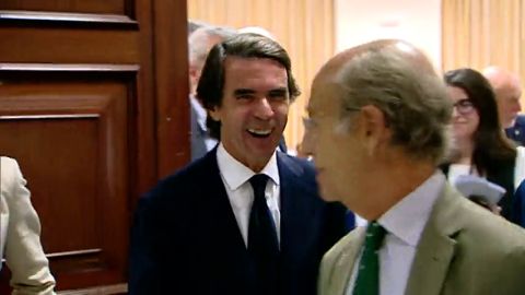 Aznar, tras haber declarado durante m&aacute;s de cuatro horas: "Me lo he pasado muy bien"