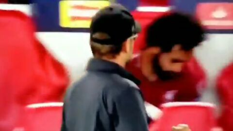 Salah, en el banquillo del Liverpool
