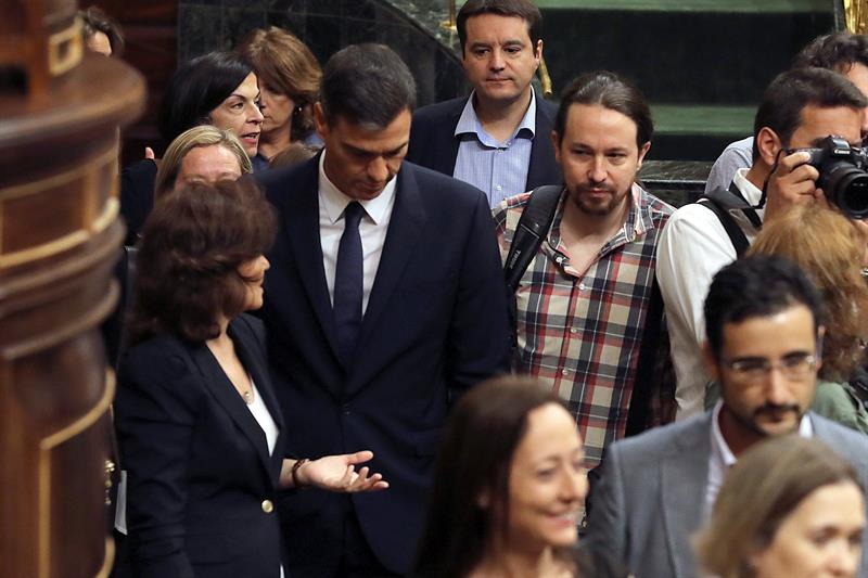 El PSOE ganaría las elecciones generales y mantendría un punto de ventaja sobre el PP El PSOE ganaría las elecciones generales y mantendría un punto de ventaja sobre el PP