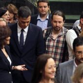 Pedro Sánchez y Pablo Iglesias entrando al Congreso