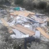 Escombros en una de las zonas de barranco de Les Vallongues-Ferriol