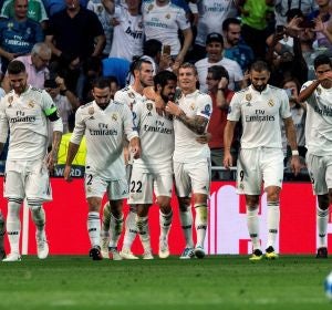 Los jugadores del Real Madrid celebran un gol ante la Roma Los jugadores del Real Madrid celebran un gol ante la Roma
