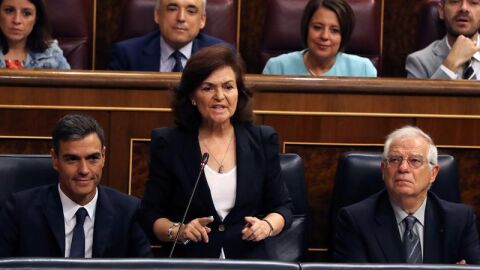 Carmen Calvo durante la sesi&oacute;n de control en el Congreso