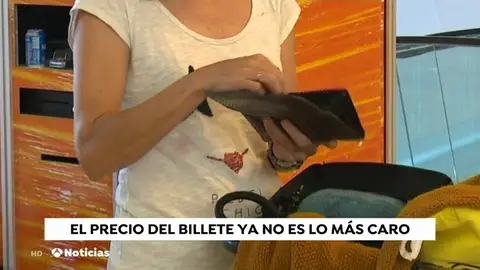 Las trampas de los billetes de avión 'low cost': las aerolíneas cobran más cargos extra Las trampas de los billetes de avión 'low cost': las aerolíneas cobran más cargos extra
