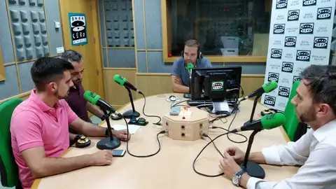 Onda Deportiva Cádiz - Carrera solidaria Hermandad Vera Cruz Hoy en Onda Deportiva Cádiz hablamos del acto de la Peña Cadista Sección Chirino con Juan Morales y de la carrera solidaria organizada por la Hermandad Vera-Cruz.