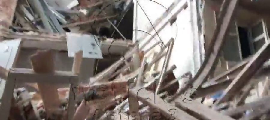 Antena 3 Noticias accede al interior del hotel Ritz apenas unas horas después del derrumbe en el que ha muerto un trabajador Antena 3 Noticias accede al interior del hotel Ritz apenas unas horas después del derrumbe en el que ha muerto un trabajador