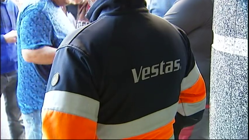 UGT y CCOO acudirán a los tribunales si VESTAS no retira el ERE UGT y CCOO acudirán a los tribunales si VESTAS no retira el ERE