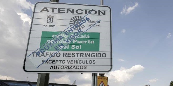 Carmena suspende temporalmente el protocolo anticontaminación Carmena suspende temporalmente el protocolo anticontaminación