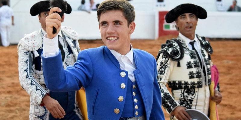 Guillermo Hermoso de Mendoza, rejoneador: "Todo se conjugaba para que pasara esa tarde algo bonito" Guillermo Hermoso de Mendoza, rejoneador: "Todo se conjugaba para que pasara esa tarde algo bonito"