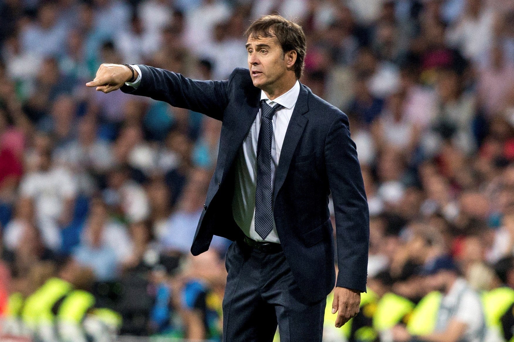 Lopetegui bromea con el debut de Mariano: "Le dije que la metiera por la escuadra y me hizo caso" Lopetegui bromea con el debut de Mariano: "Le dije que la metiera por la escuadra y me hizo caso"