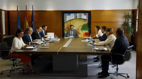El presidente asturiano, Javier Fernández, preside la reunión del Consejo de Gobierno Reunión del Consejo de Gobierno en Asturias