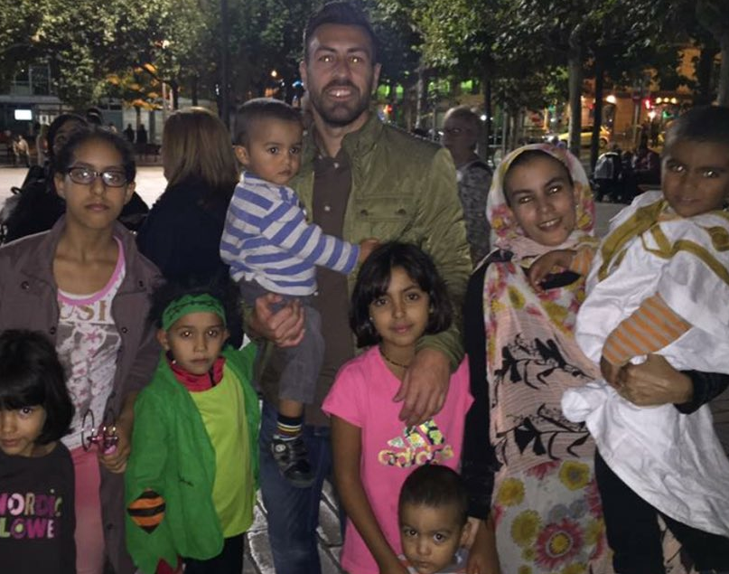 Así ayuda Antonio Luna con su familia desde hace más de 20 años a niños del Sáhara que no tienen recursos Así ayuda Antonio Luna con su familia desde hace más de 20 años a niños del Sáhara que no tienen recursos