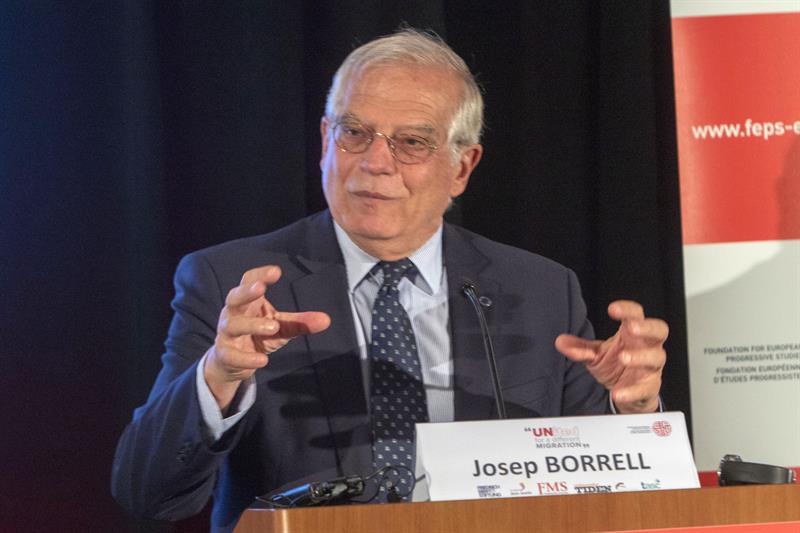 La CNMV multa con 30.000 euros a Borrell por la venta de acciones de Abengoa La CNMV multa con 30.000 euros a Borrell por la venta de acciones de Abengoa