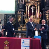 Gaspar Agulló, presidente de la Junta Mayor de la Semana Santa de Elche en el XXXI Encuentro Nacional de Cofradías celebrado en Bilbao