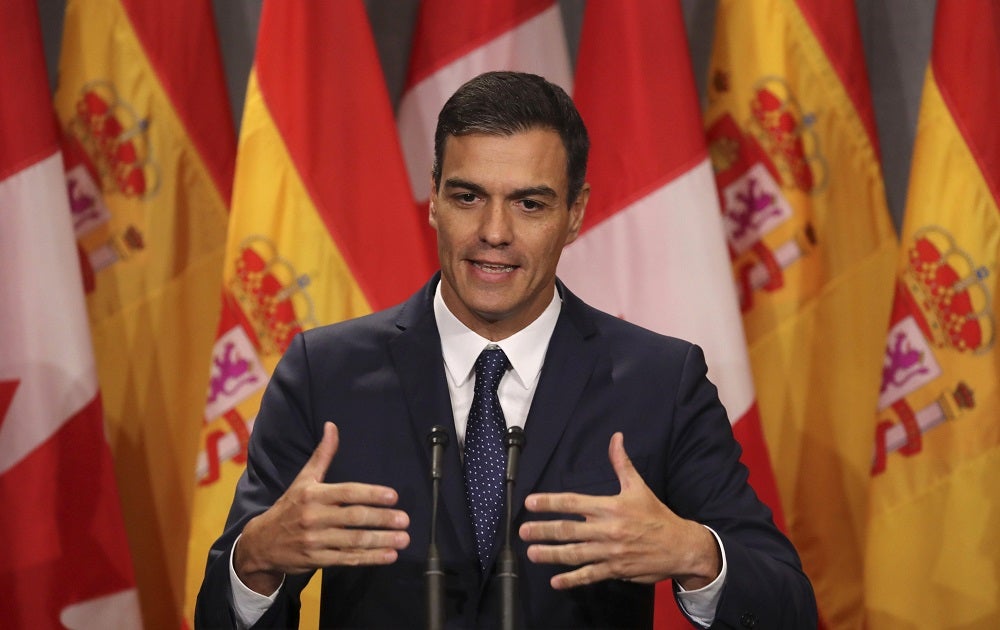 Sánchez habla con Delgado y destaca su firmeza ante el chantaje de Villarejo Sánchez habla con Delgado y destaca su firmeza ante el chantaje de Villarejo