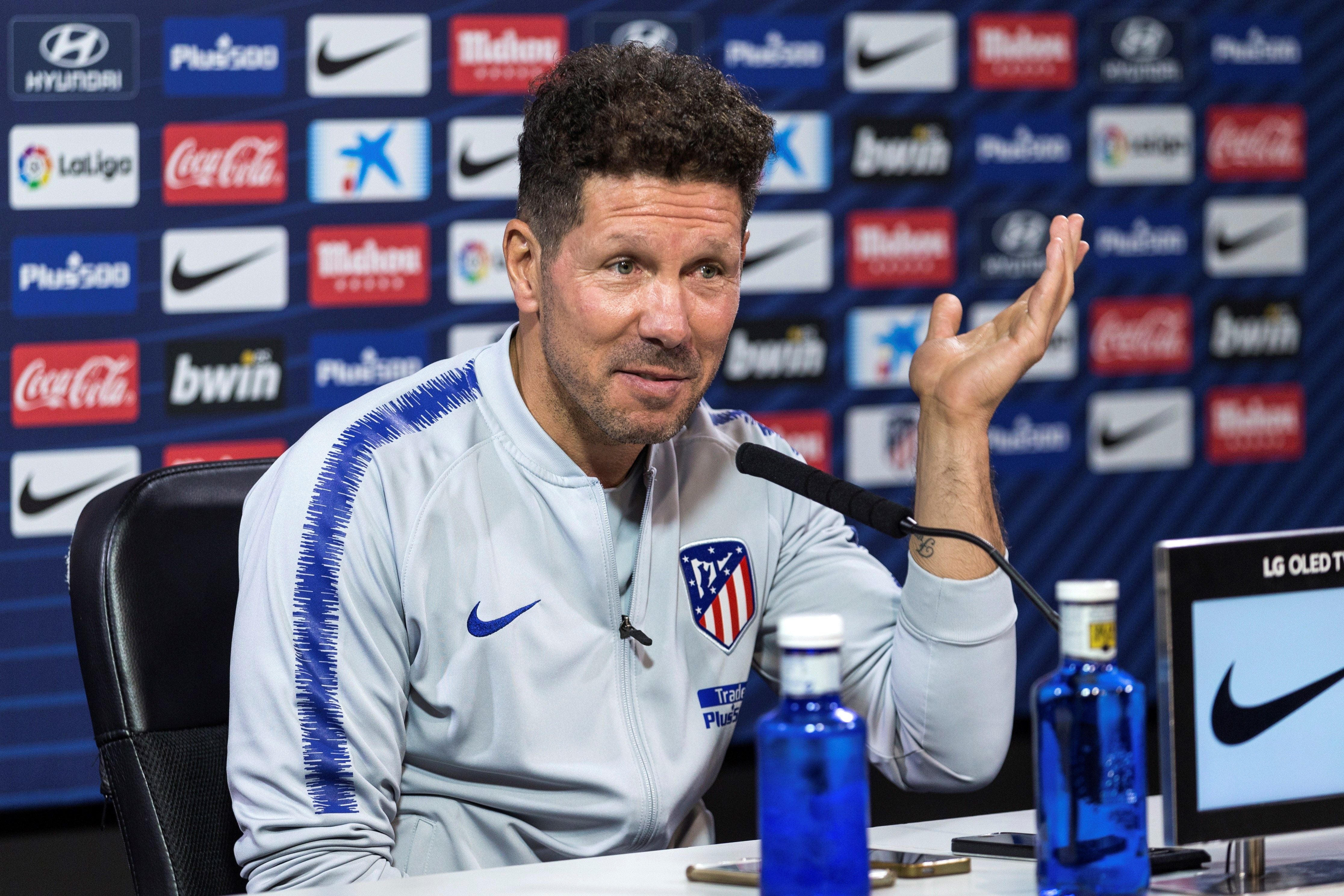 Simeone: "Mi desafío como entrenador es que Rodrigo sea titular en la Selección" Simeone: "Mi desafío como entrenador es que Rodrigo sea titular en la Selección"