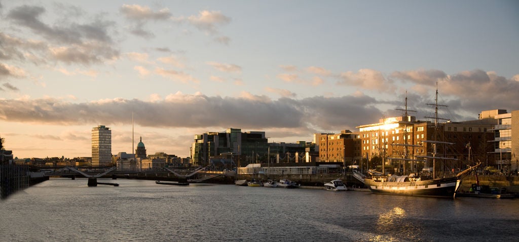 Destino: Dublín Destino: Dublín