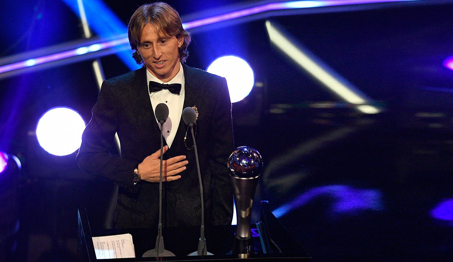 Héctor Fernández: "Modric va a ganar el Balón de Oro, Cristiano será el segundo y Griezmann el tercero" Héctor Fernández: "Modric va a ganar el Balón de Oro, Cristiano será el segundo y Griezmann el tercero"