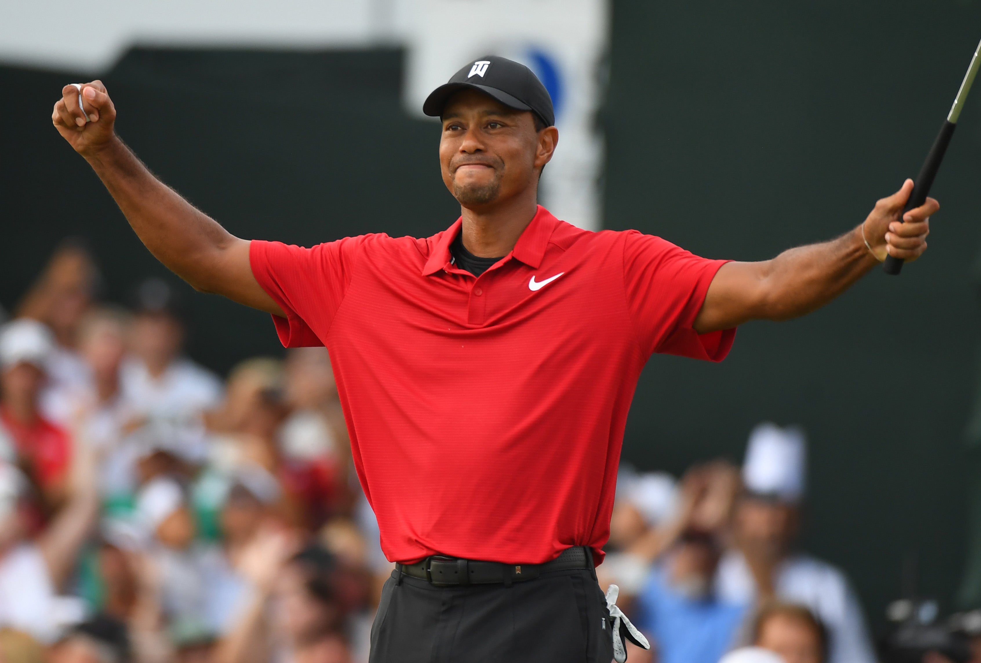 Tiger Woods gana el Tour Championship y acaba con una sequía de más de cinco años Tiger Woods gana el Tour Championship y acaba con una sequía de más de cinco años