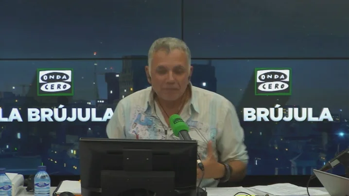 Juan Ram&oacute;n Lucas: "Cuando la pol&iacute;tica te canta un bolero"