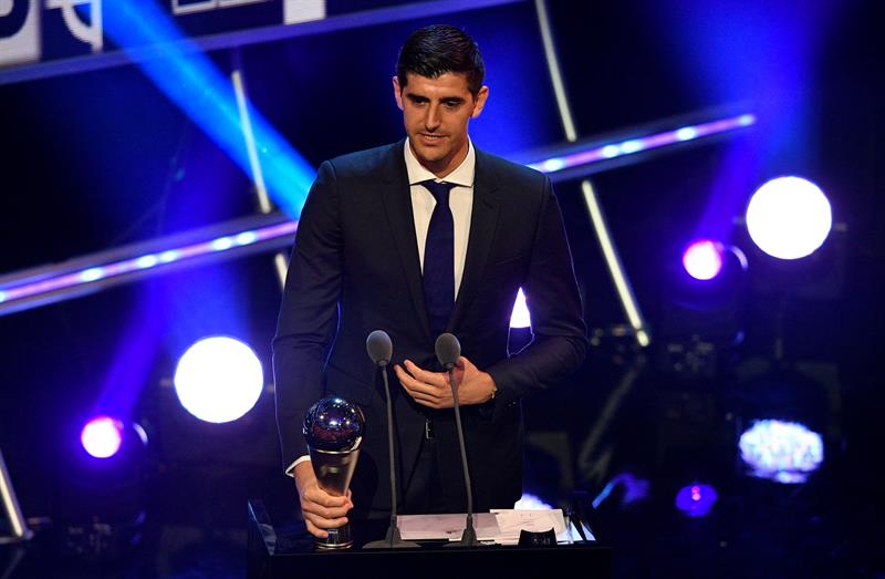 Thibaut Courtois se lleva el Premio 'The Best' al mejor portero Thibaut Courtois se lleva el Premio 'The Best' al mejor portero
