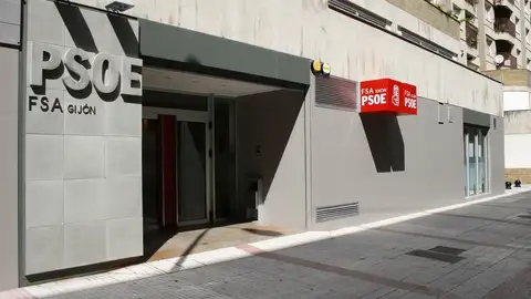 Sede del PSOE en Gijón Arranca el proceso de primarias en Gijón