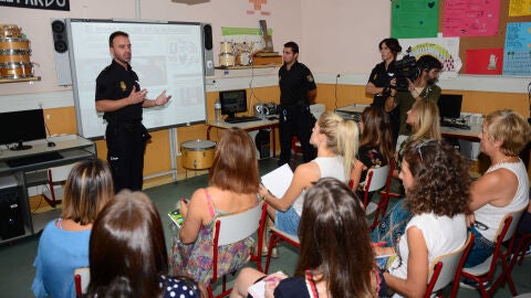 Charlas de Polic&iacute;a Nacional en colegios