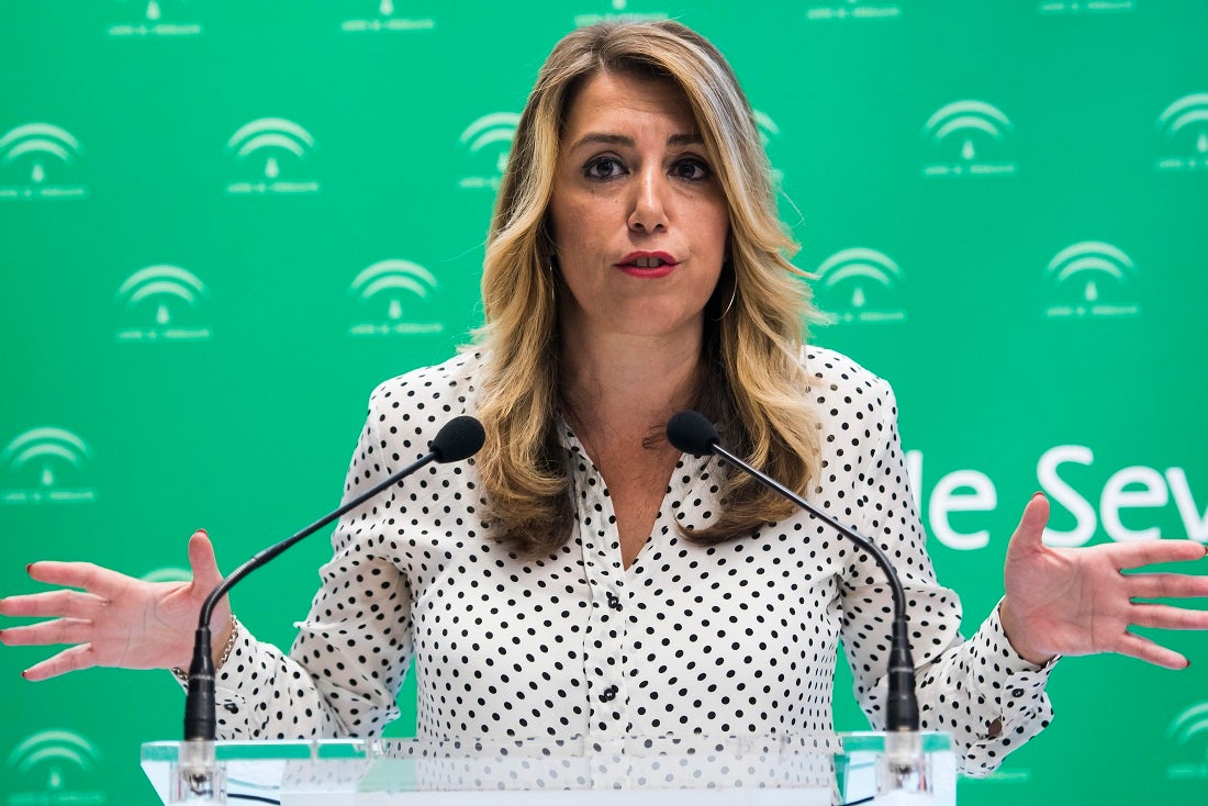 Susana Díaz critica que se beneficie a los bancos, que ni han devuelto el rescate Susana Díaz critica que se beneficie a los bancos, que ni han devuelto el rescate
