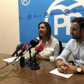 Mercedes Alonso y Pablo Ruz en el grupo municipal del PP en el Ayuntamiento de Elche 