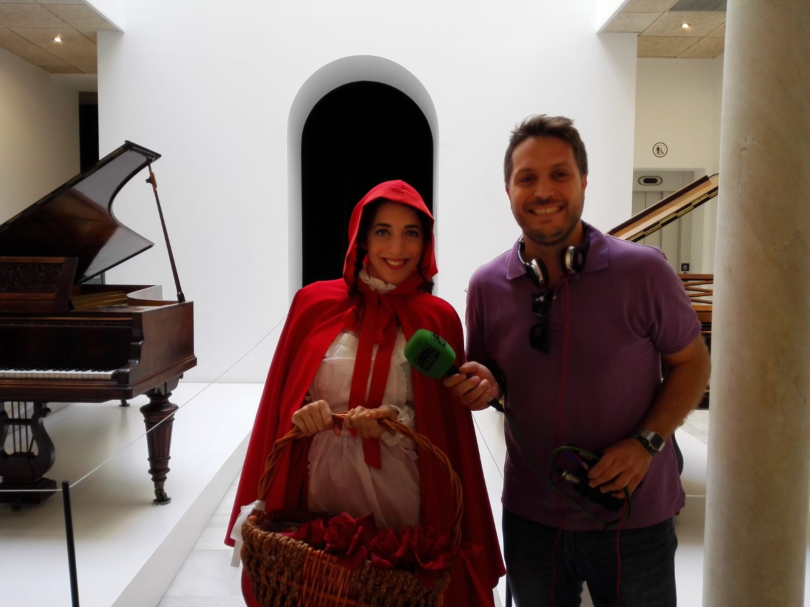 Hablamos con Caperucita en Málaga en la Onda Hablamos con Caperucita en Málaga en la Onda